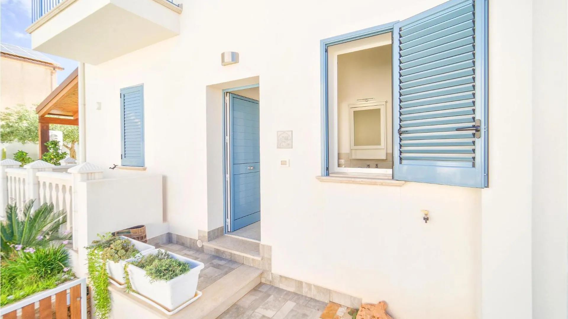 Gorgeous Home In Cornino With Kitchen Custonaci